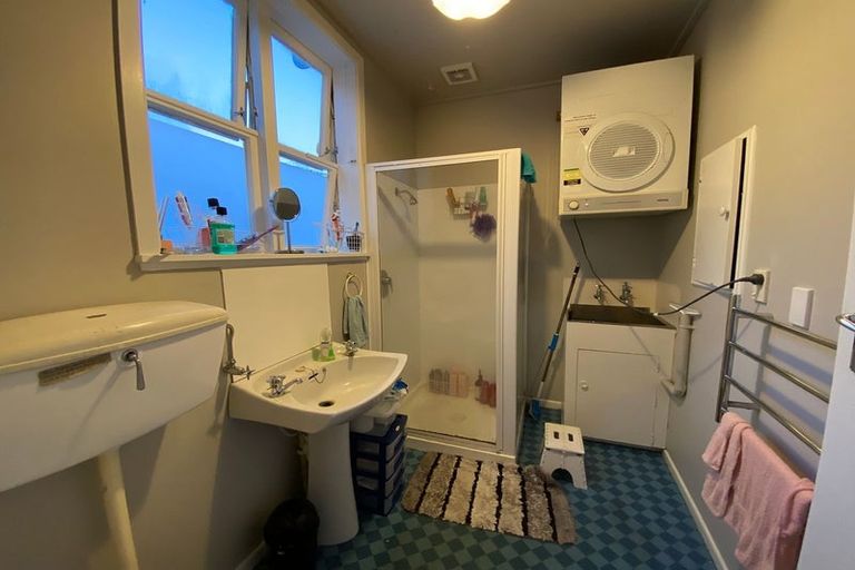 Photo of property in 16 Austin Street, Mount Victoria, Wellington, 6011