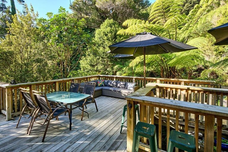 Photo of property in 194 Eastern Hutt Road, Taita, Lower Hutt, 5019