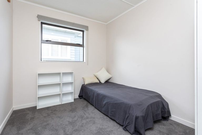 Photo of property in 34 Karaka Street, Helensville, 0800