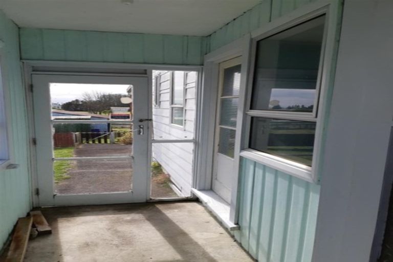 Photo of property in 21 Kelly Street, Midhirst, Stratford, 4394