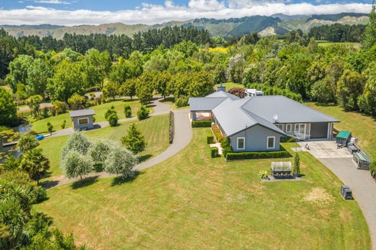 Photo of property in 14 Twin Peaks Grove, Koputaroa, Levin, 5575