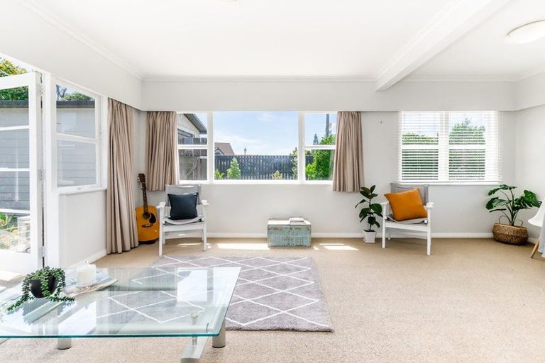 Photo of property in 1 Anthony Grove, Paraparaumu Beach, Paraparaumu, 5032