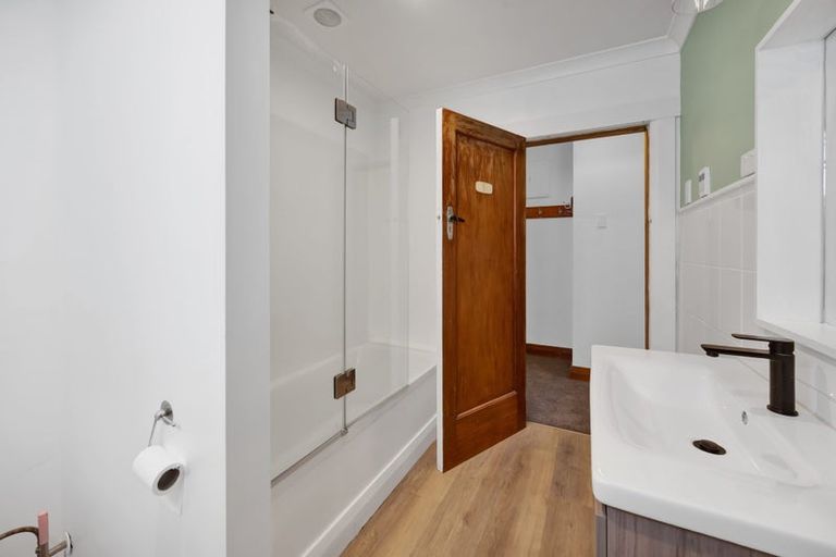 Photo of property in 15 Craig Street, Stratford, 4332