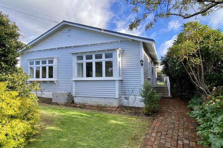 Photo of property in 20 Beauchamp Street, Karori, Wellington, 6012