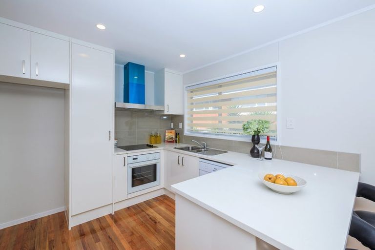 Photo of property in 1/251 Forrest Hill Road, Forrest Hill, Auckland, 0620