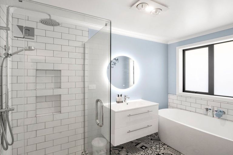 Photo of property in 19 Inuwai Street, Glenview, Hamilton, 3206