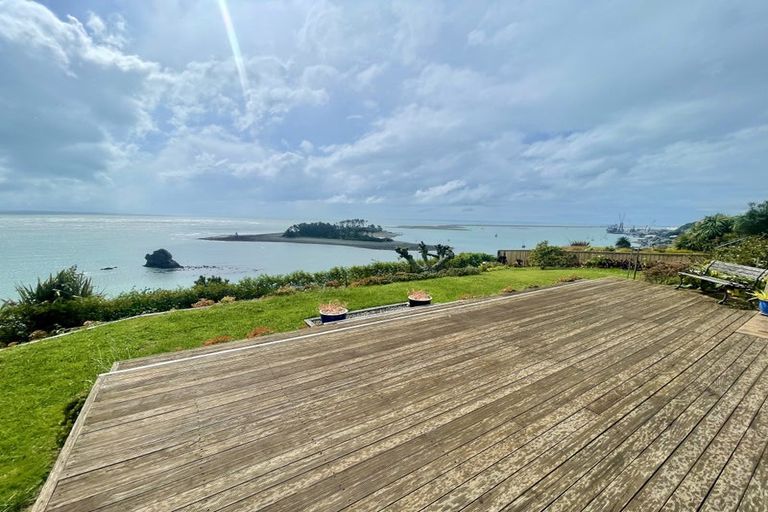 Photo of property in 14 The Cliffs, Britannia Heights, Nelson, 7010