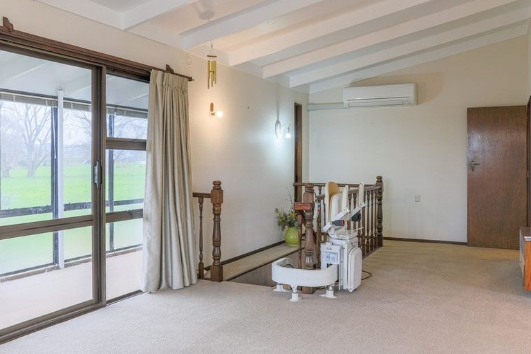 Photo of property in 18 Tawhara Place, Edgecumbe, 3120