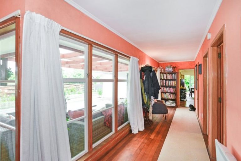 Photo of property in 309 Collinge Road, Mayfair, Hastings, 4122