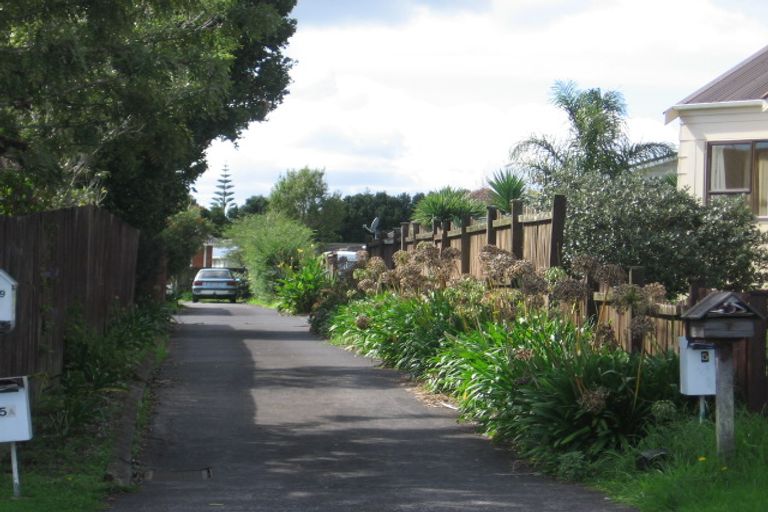 Photo of property in 9 Farwood Drive, Henderson, Auckland, 0612