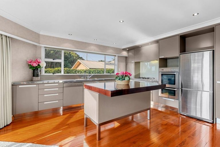 Photo of property in 410 Devon Street West, Lynmouth, New Plymouth, 4310