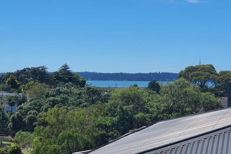 Photo of property in 148 Tiroroa Avenue, Te Atatu South, Auckland, 0610