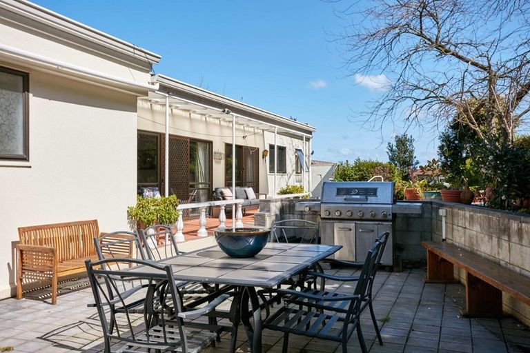 Photo of property in 24 Sunvale Crescent, Whataupoko, Gisborne, 4010