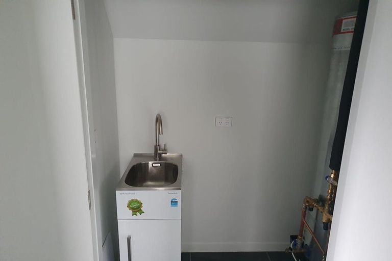 Photo of property in 35 John Street, Stokes Valley, Lower Hutt, 5019