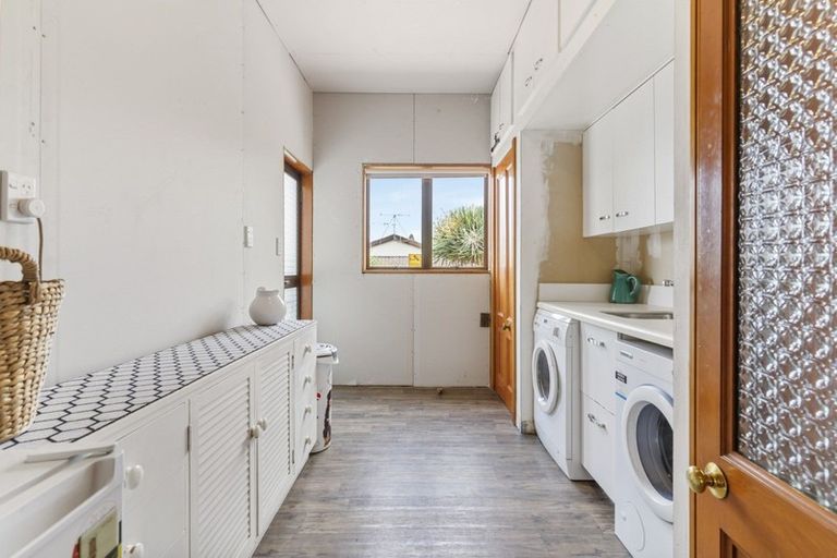 Photo of property in 476 Devonport Road, Tauranga South, Tauranga, 3112