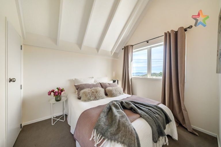 Photo of property in 30b Cypress Drive, Maungaraki, Lower Hutt, 5010