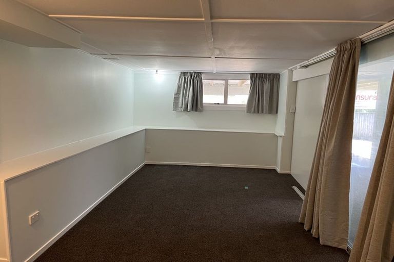 Photo of property in 9 William Souter Street, Forrest Hill, Auckland, 0620