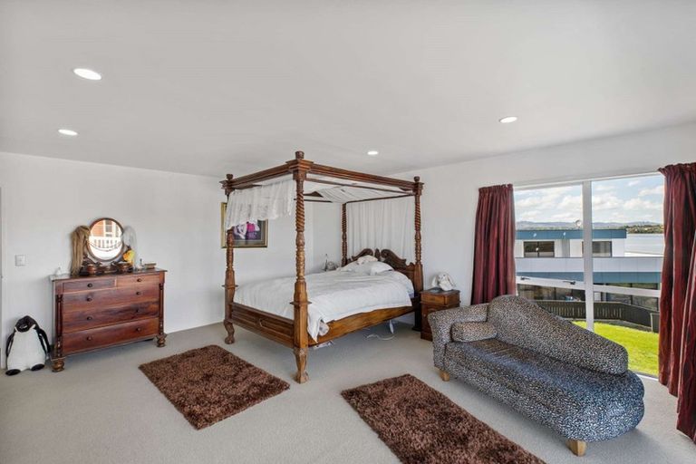 Photo of property in 8 Aztec Place, Conifer Grove, Takanini, 2112