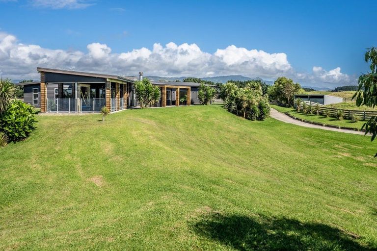 Photo of property in 191 Harakeke Road, Te Horo, Otaki, 5581