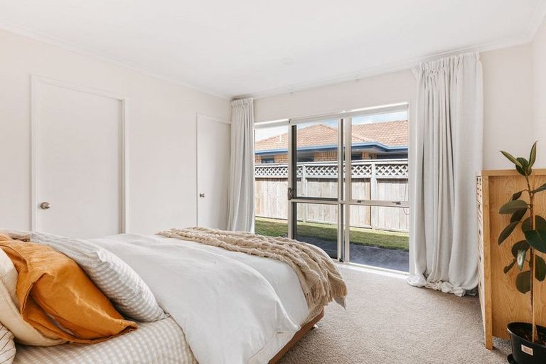 Photo of property in 142 Evans Road, Papamoa Beach, Papamoa, 3118