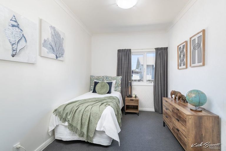 Photo of property in 1/25 Vincent Street, Waterloo, Lower Hutt, 5011