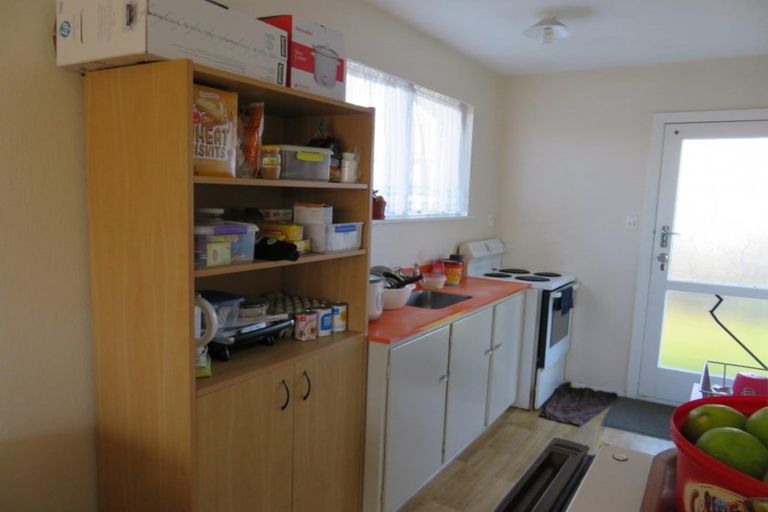 Photo of property in 1 Middlepark Road, Sockburn, Christchurch, 8042