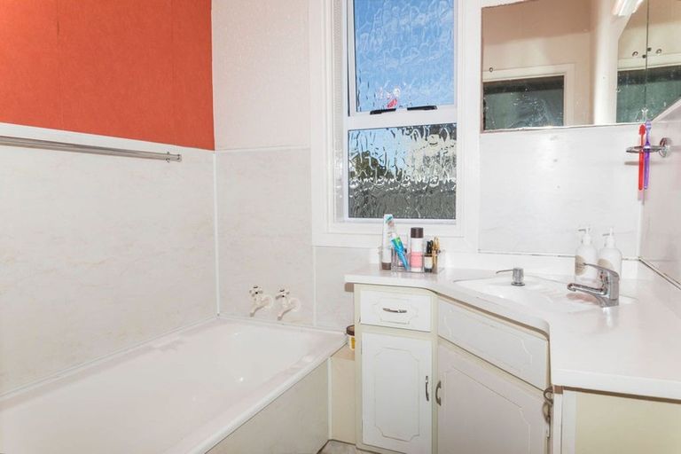 Photo of property in 5 Alexandra Street, Dannevirke, 4930