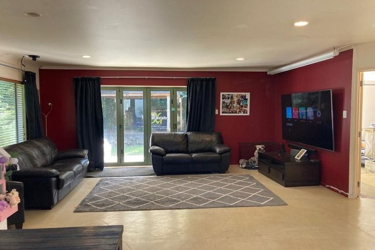 Photo of property in 22 Wicklam Lane, Greenhithe, Auckland, 0632