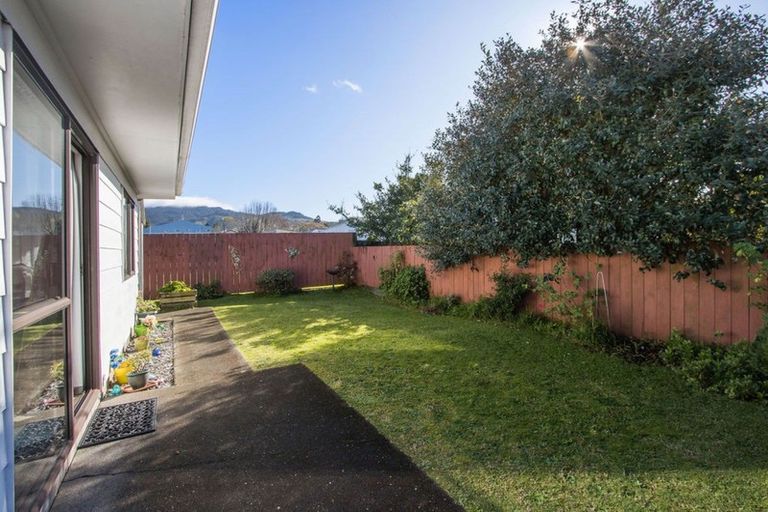 Photo of property in 9b Johnston Street, Foxton, 4814