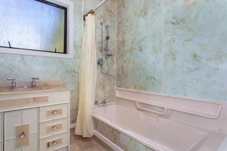 Photo of property in 81 Orete Point Road, Waihau Bay, Opotiki, 3199