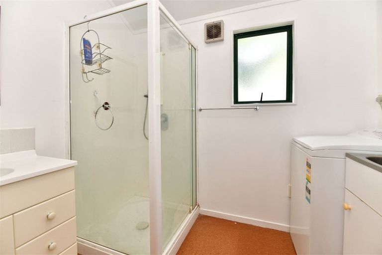 Photo of property in 2a Roberta Crescent, Orewa, 0931