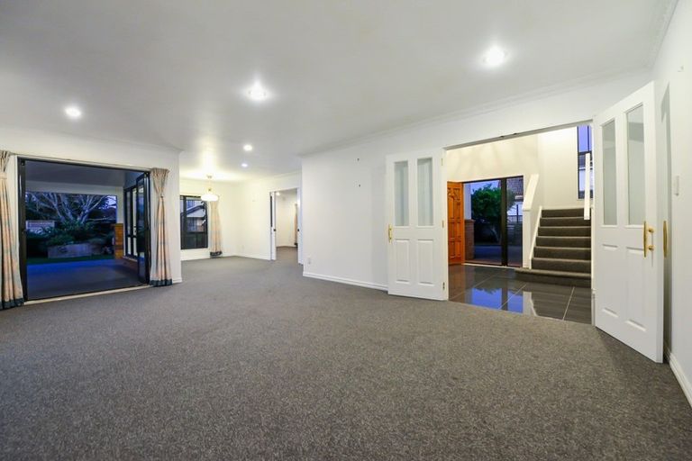 Photo of property in 21 Nielsen Gardens, Rototuna, Hamilton, 3210