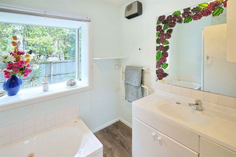 Photo of property in 44a Greenhaven Drive, Burwood, Christchurch, 8083