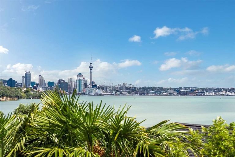 Photo of property in 3/59 Norwood Road, Bayswater, Auckland, 0622