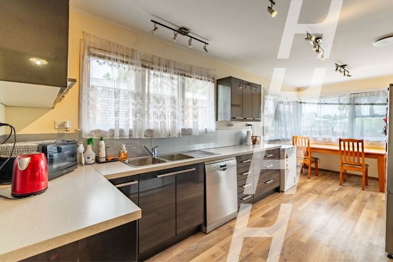 Photo of property in 31 Rosehill Drive, Rosehill, Papakura, 2113