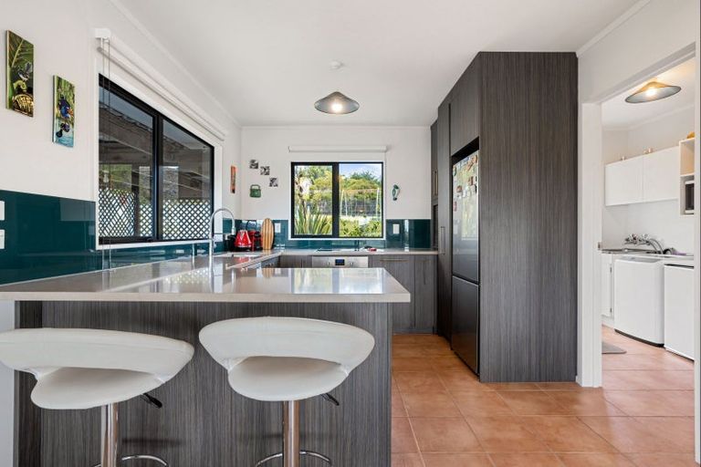 Photo of property in 332 Waterways Parade, Pauanui, Hikuai, 3579