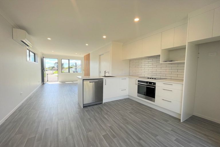 Photo of property in 3/78 Swaffield Road, Papatoetoe, Auckland, 2025
