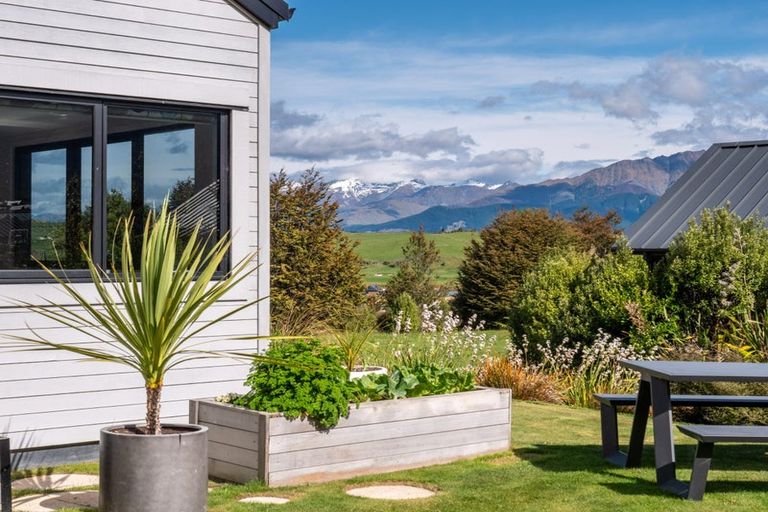 Photo of property in 7 Polperro Court, Jacks Point, Queenstown, 9371