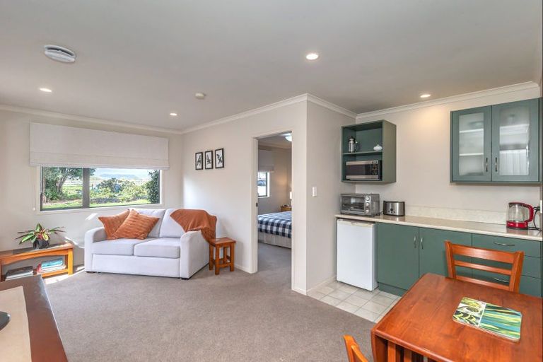 Photo of property in 138 Muhunoa Road West, Ohau, Levin, 5570