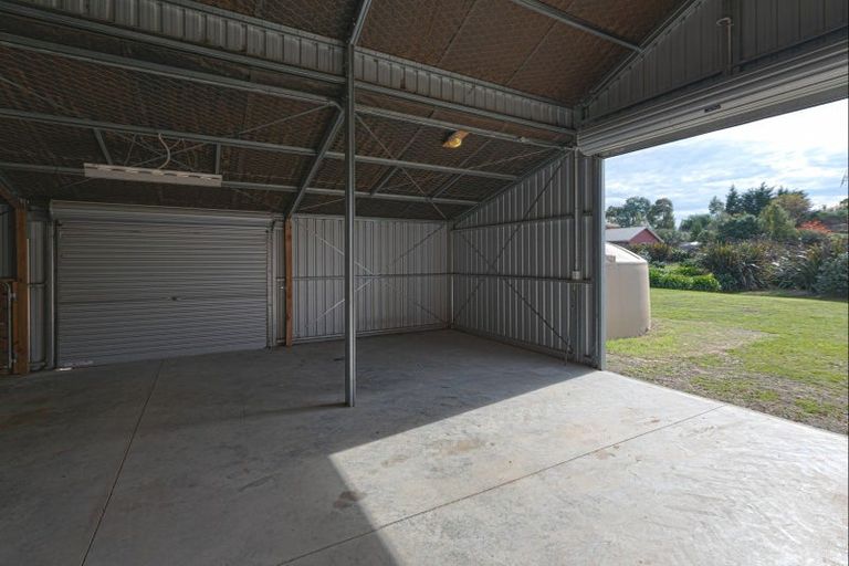 Photo of property in 21 Racecourse Road, Waipawa, 4210