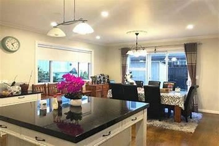 Photo of property in 16 Evelina Lane, Flat Bush, Auckland, 2019