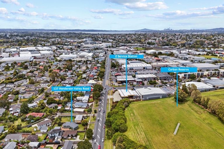 Photo of property in 137 Henderson Valley Road, Henderson, Auckland, 0612