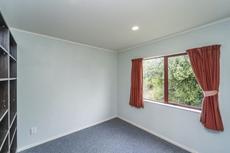 Photo of property in 121 Southdown Drive, Martinborough, 5781