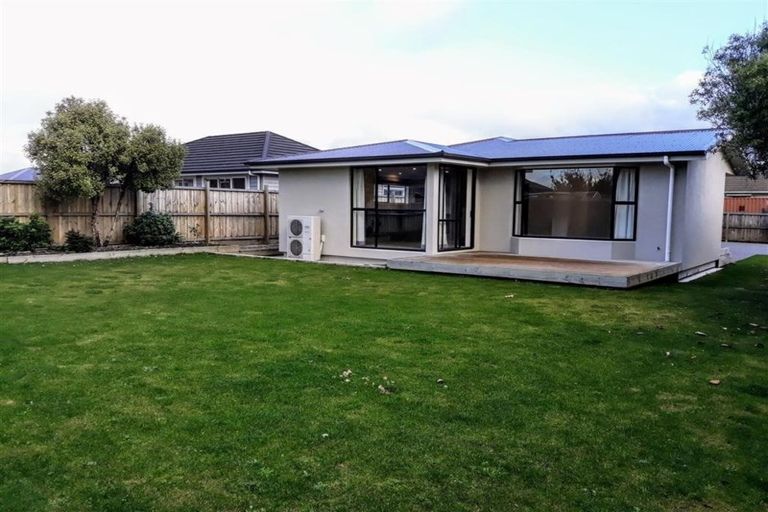 Photo of property in 13 Ottawa Road, Wainoni, Christchurch, 8061