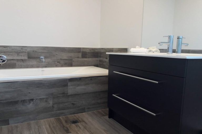 Photo of property in 40c Hutcheson Street, Sydenham, Christchurch, 8023