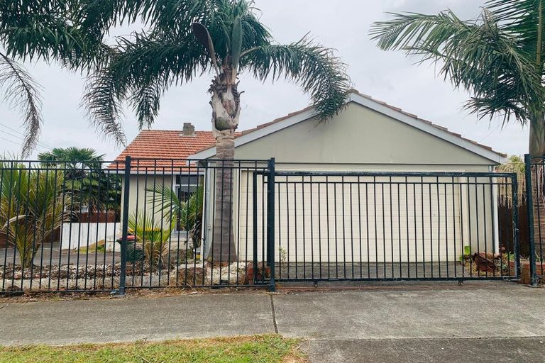 Photo of property in 1/35 Clendon Avenue, Papatoetoe, Auckland, 2025