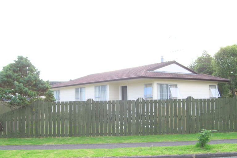 Photo of property in 6 Dianne Louise Drive, Half Moon Bay, Auckland, 2012