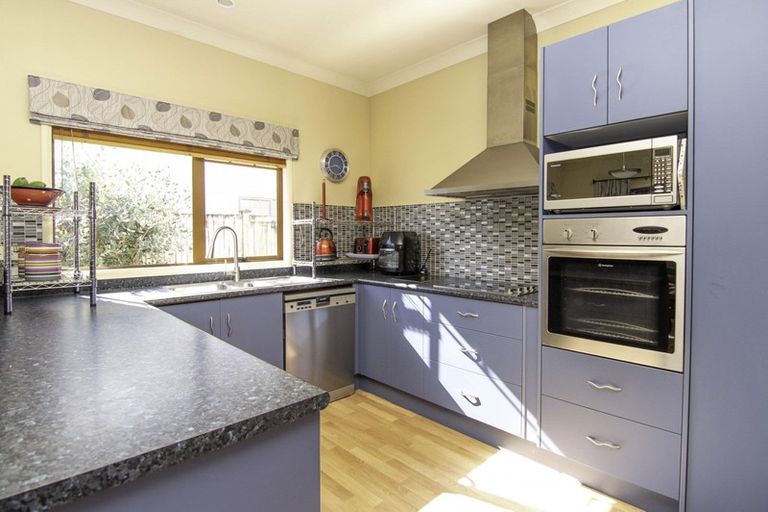 Photo of property in 41 Fitchett Street, Palmerston North, 4410