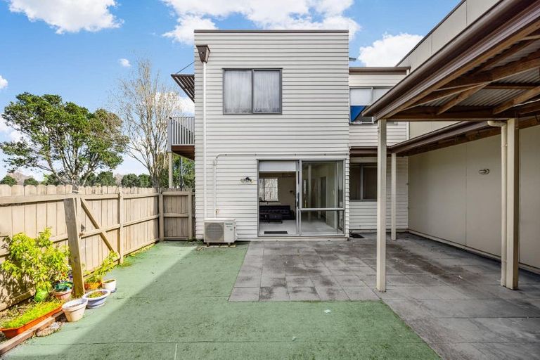 Photo of property in 16 Figaro Crescent, Takanini, 2112