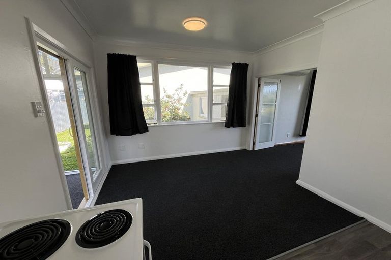 Photo of property in 8 Lowestoft Place, West End, Palmerston North, 4412